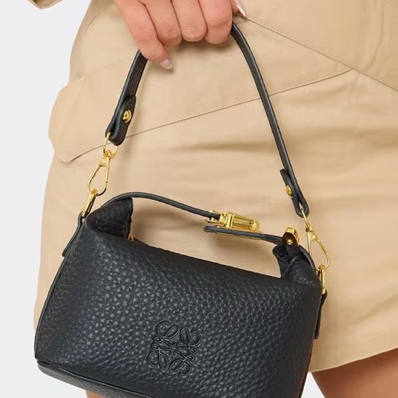 Woven Westlyn Crossbody Bag - Camel – Be Queen. Clothing Crossbody bag in brown
